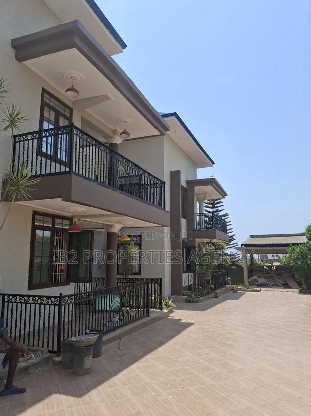 Furnished 3bdrm Apartment in B2 Properties Agency, Kumasi Metropolitan · Photo 4