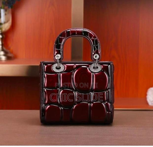 Small Size Dior Handbag · Photo 4