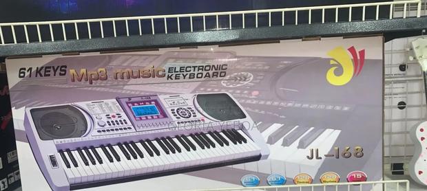Electronic Keyboard · Photo 3