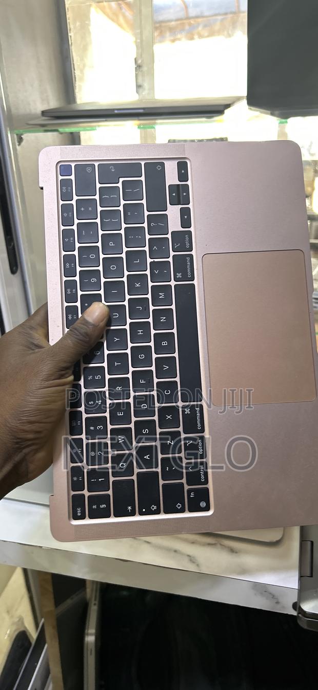Macbook Air Original Keyboard · Photo 3