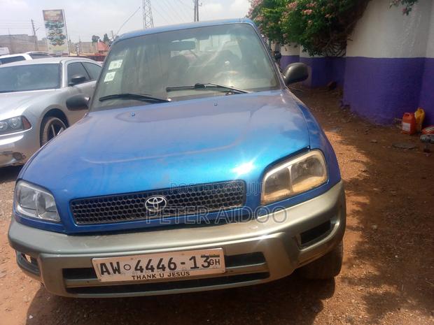 Toyota RAV4 2004 Blue
