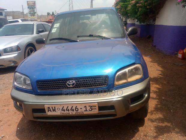 Toyota RAV4 2004 Blue