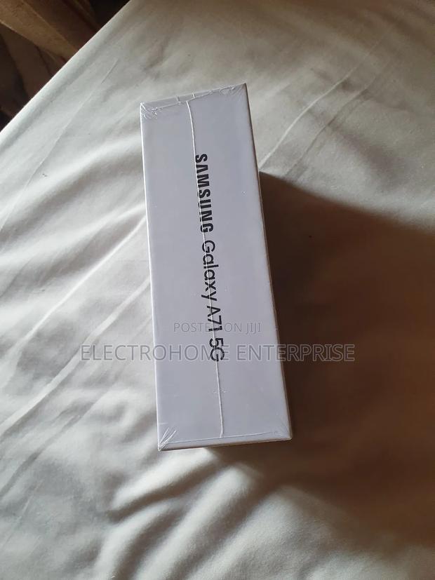 New Samsung Galaxy A71 5G 128 GB Black photo 2