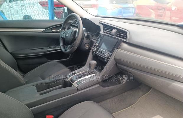 Honda Civic 2019 White