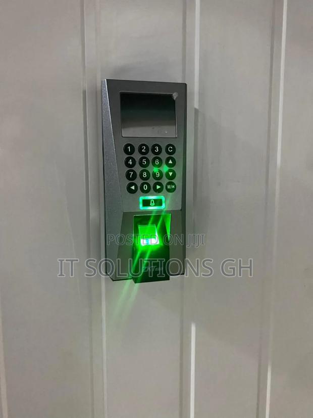 ZKT F18 Access Control · Photo 2