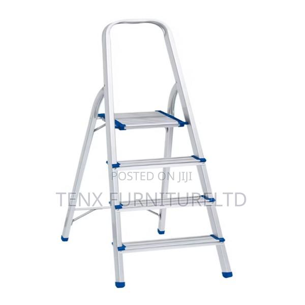 Ladder 4 Step