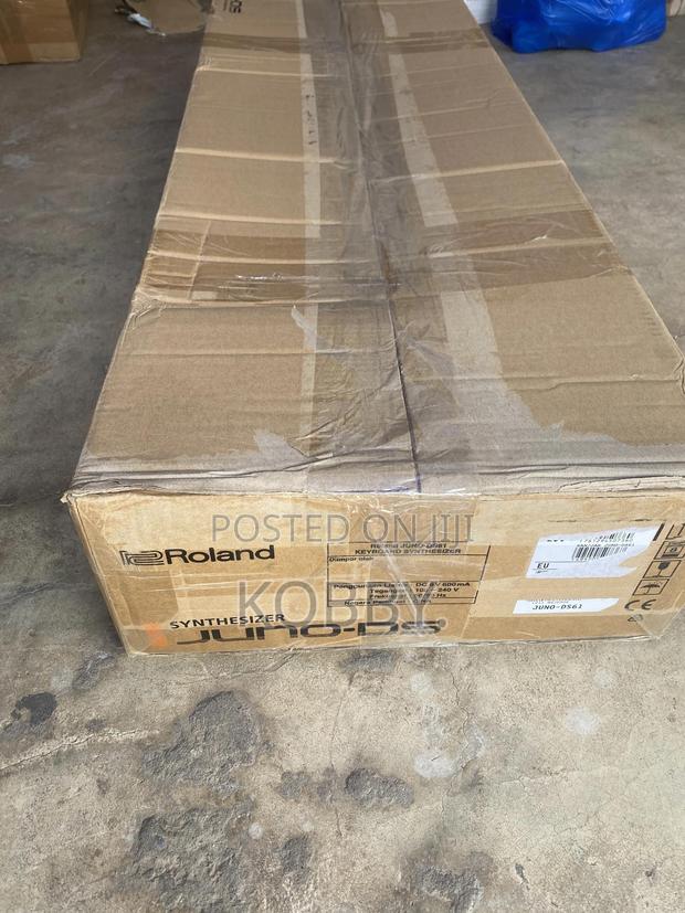 Roland Juno Ds61 Keyboard · Photo 4