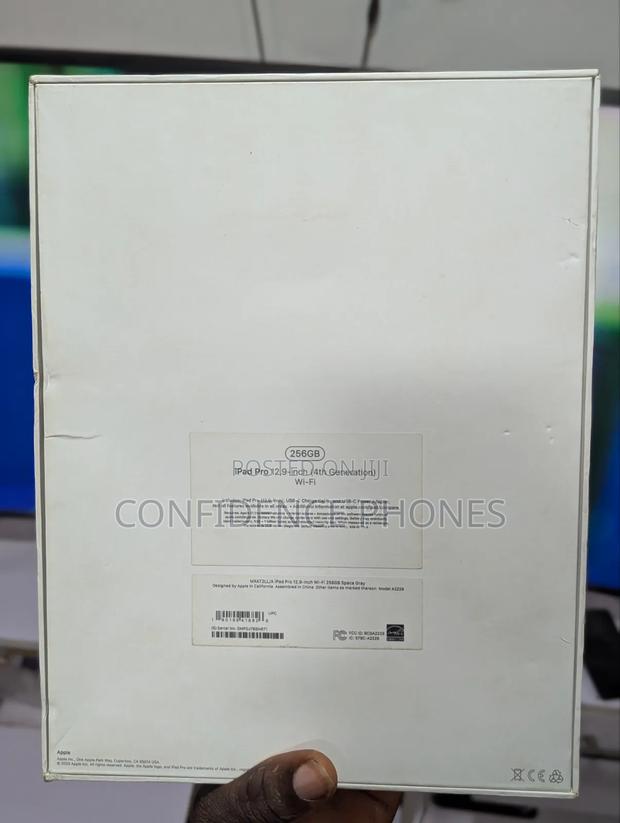 New Apple iPad Pro 12.9 (2020) 256 GB Gray