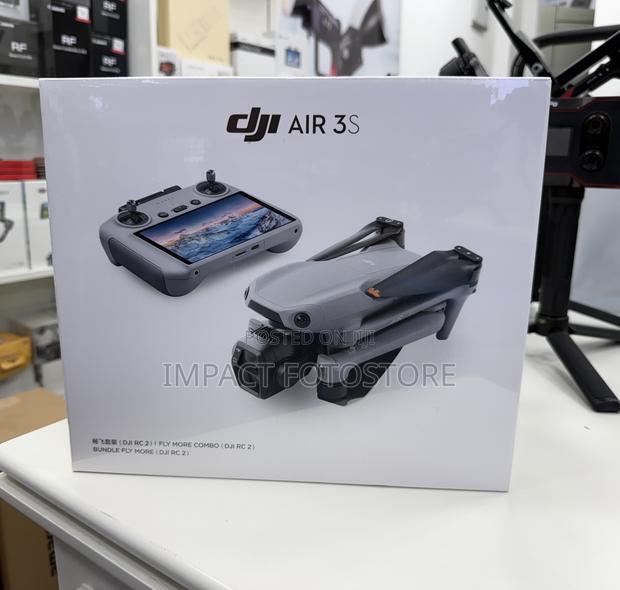 Dji Air 3s Drone With Rc 2 Fly More Combo · Photo 2