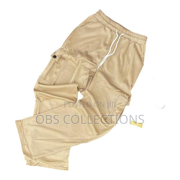 Side Pockets Ladies Trainers