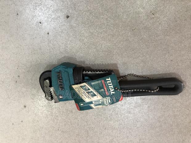 Total Pipe Wrench (200m) · Photo 2