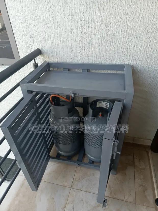 Cylinder Cage for Homes · Photo 4