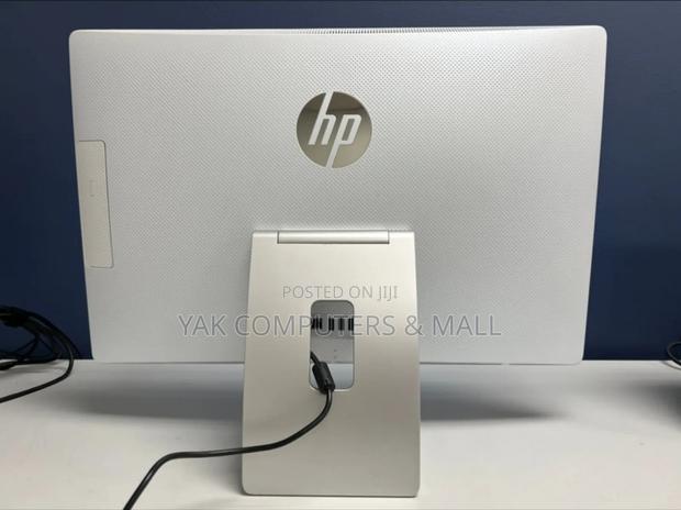 Desktop Computer HP Pavilion 24 8GB Intel Core I5 SSD 256GB