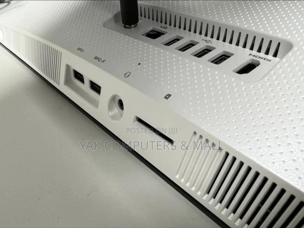 Desktop Computer HP Pavilion 24 8GB Intel Core I5 SSD 256GB