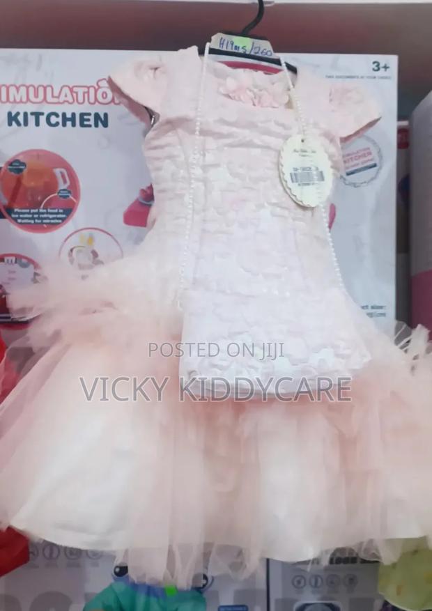 Girls Party Dress With Lace · Photo 2