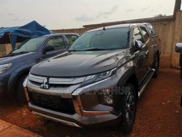 Mitsubishi L200 2020 photo 3