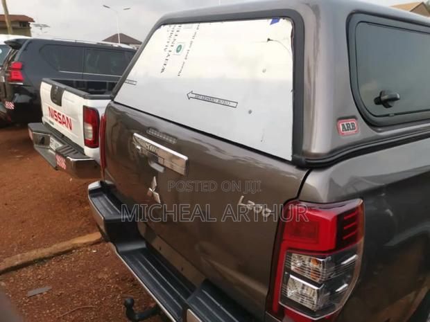 Mitsubishi L200 2020 photo 4