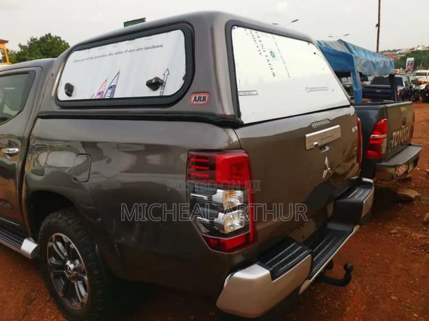 Mitsubishi L200 2020 photo 5