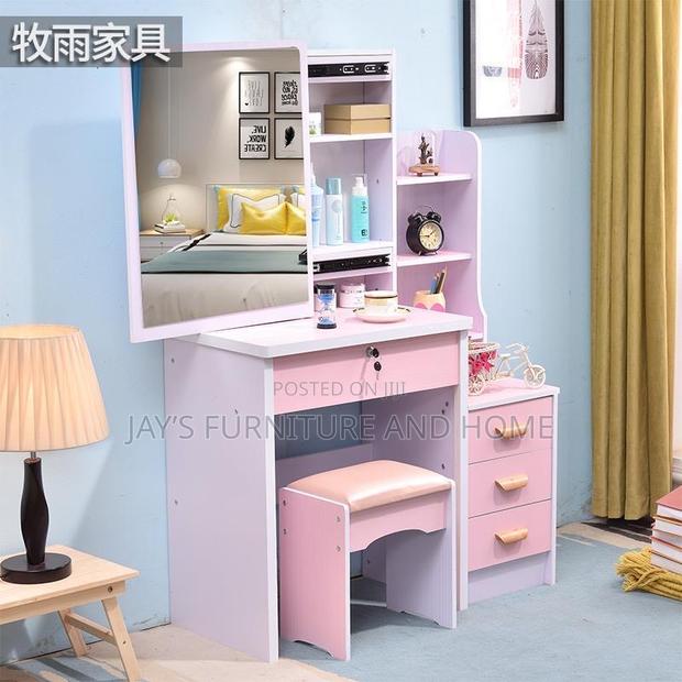 Dressing Table photo 2