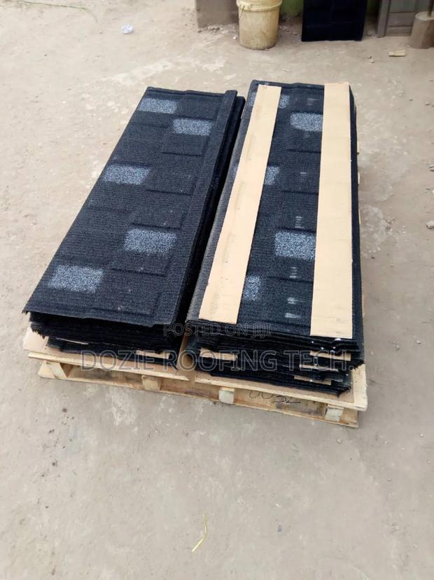 Black and White Shingle Eurotiles · Photo 2