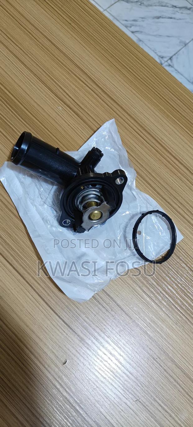 Thermostat Housing for Dodge Durango/Jeep Cherokee/Wrangler photo 2