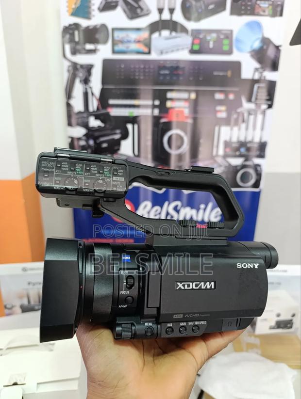 Sony PXW-X70 Professional Xdcam Sdi/Hdmi Camcorder (One)