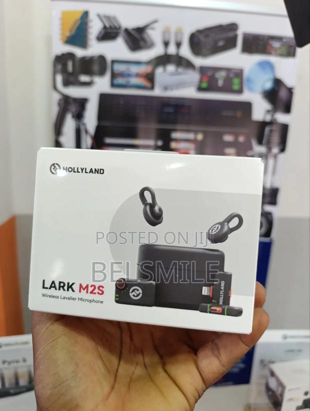 Hollyland Lark M2s Ultimate Combo Wireless Microphone System photo 2