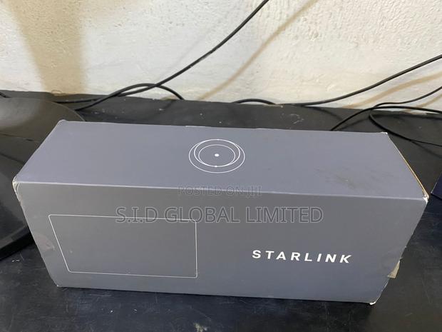 Starlink High-speed Internet From Space · Photo 2