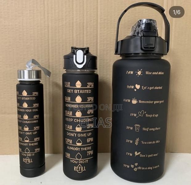 Bottle Three in One Motivational Water Bottle · Photo 2