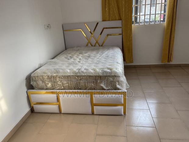 Double Bed and Mattress · Photo 2