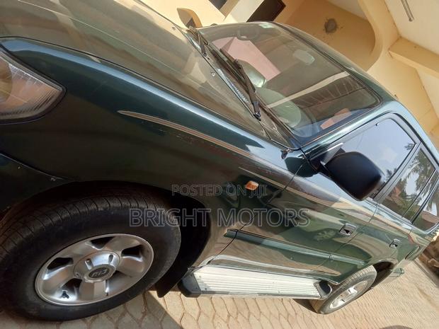 Toyota Land Cruiser 90 2001 Green photo 9