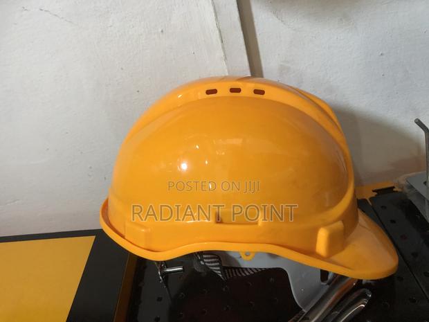 Total Helmet (330g) · Photo 2