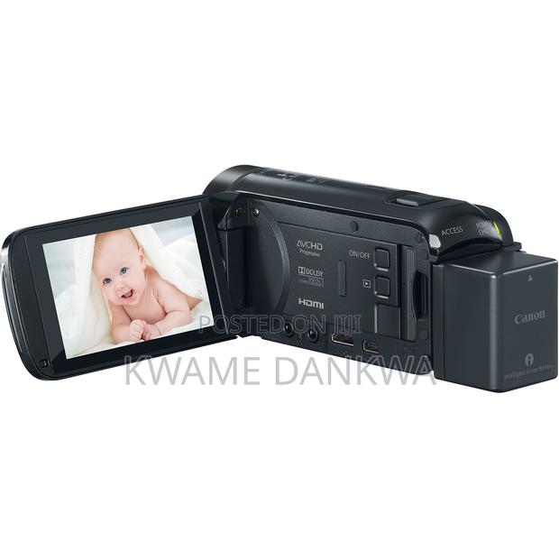 Canon Hf R700 Camcorder photo 3