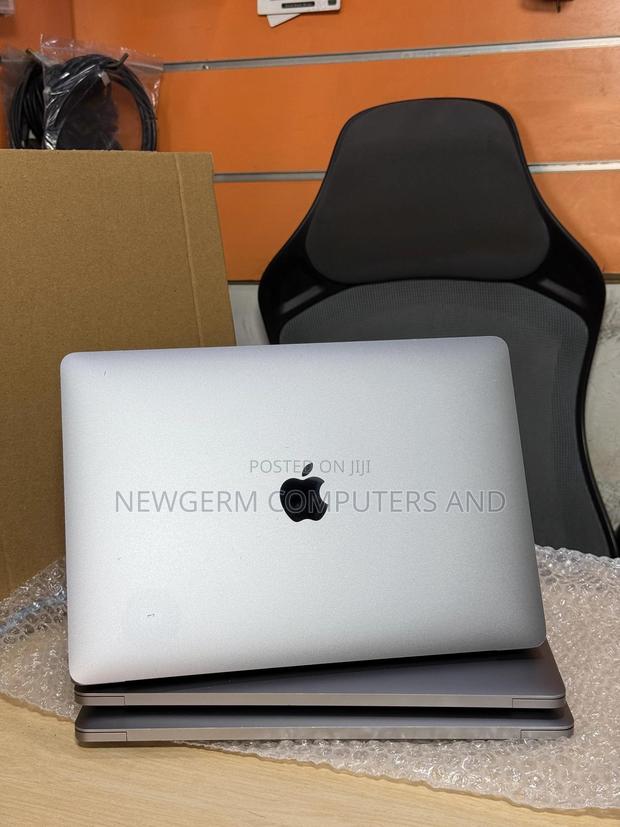 Laptop Apple MacBook Pro 16GB Intel Core I5 SSD 256GB photo 4