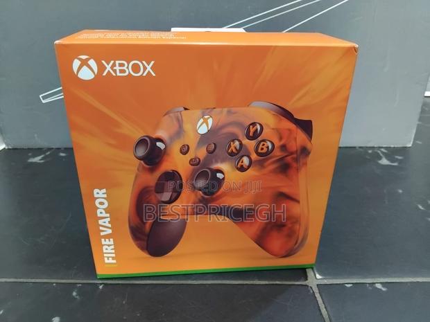 Xbox Controller - Orange · Photo 4
