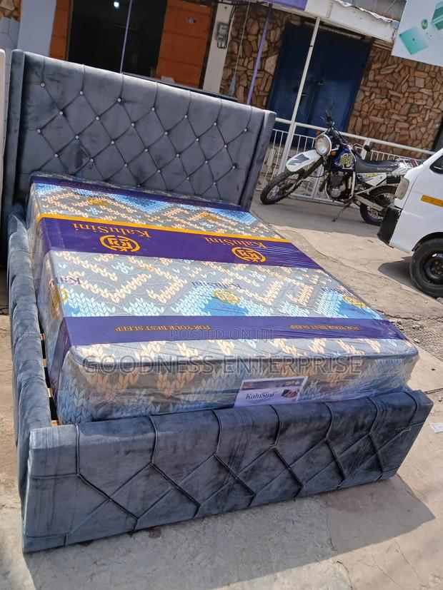 Bed With Mattress · Photo 3