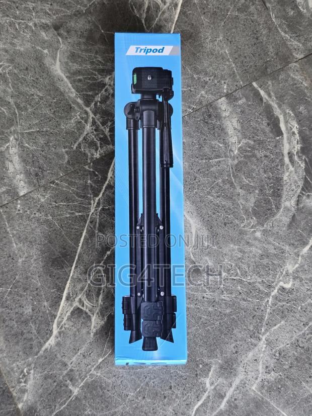 Phone and Camera Tripod 13t 125cm · Photo 3