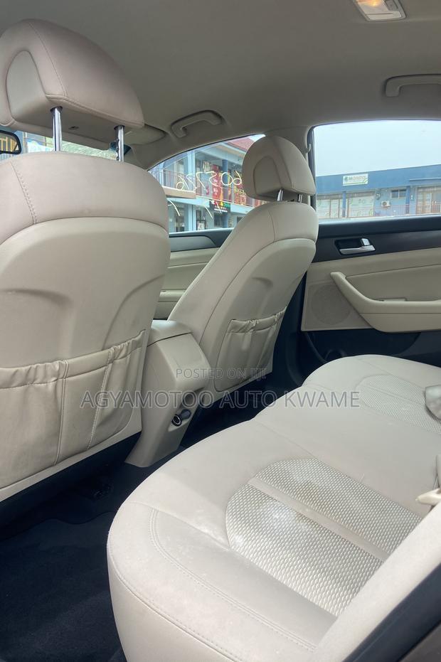 Hyundai Sonata Sport 2.0T Sedan FWD (2.0L 4cyl 6A) 2017 Gray