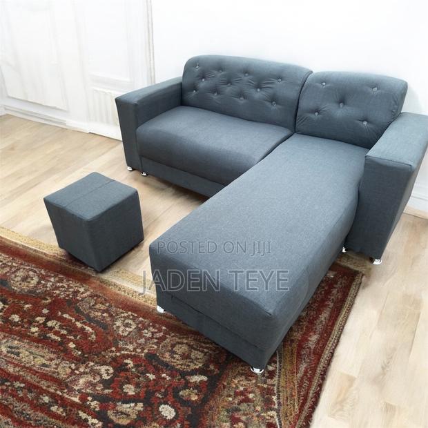 L Sharp Sofa Set · Photo 4