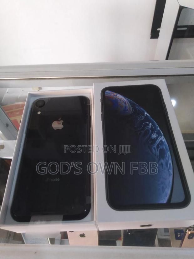 New Apple iPhone XR 256 GB Black