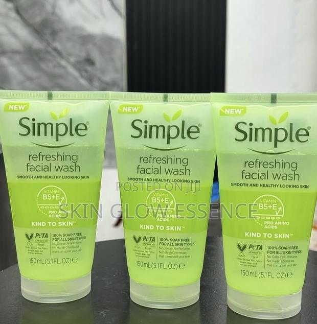Simple Refreshing Facial Wash · Photo 2