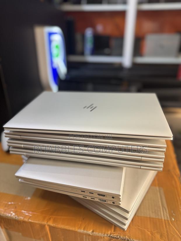 New Laptop HP EliteBook 840 G8 16GB Intel Core I5 SSD 256GB photo 3