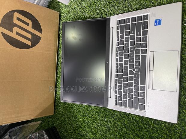 New Laptop HP EliteBook 840 G8 16GB Intel Core I5 SSD 256GB