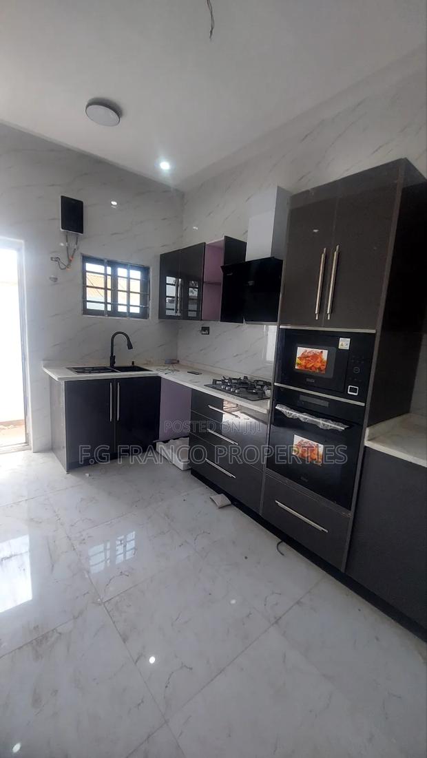 3bdrm House in Kg. Franco, Spintex for sale · Photo 2