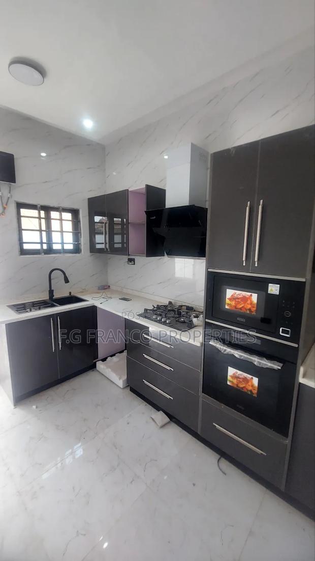 3bdrm House in Kg. Franco, Spintex for sale · Photo 3