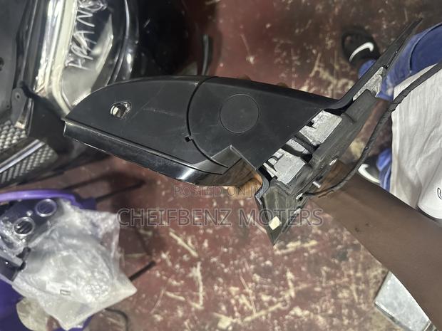 Mercedes Benz Gla250 Side Mirror Available photo 3