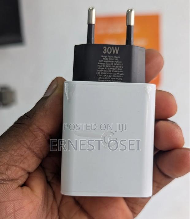 Google Pixel Charger Adapter 30w · Photo 3