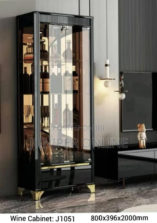 Win Cabinet/Corner Bar Turkey Glans · Photo 1