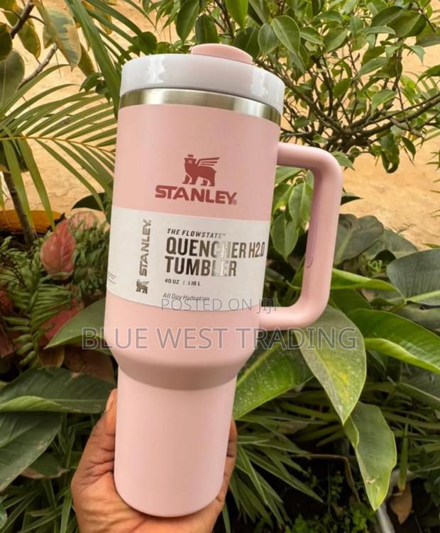 Stanley Cup Peach · Photo 2