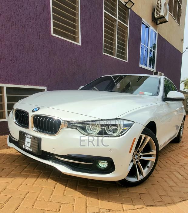 BMW 330i 2018 White · Photo 2